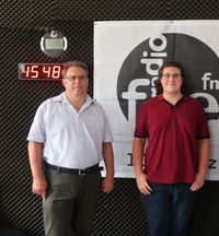 (Rechts) CEO Julian Rue&szlig; (links) Gast Achim Rue&szlig; bei Radio freeFM